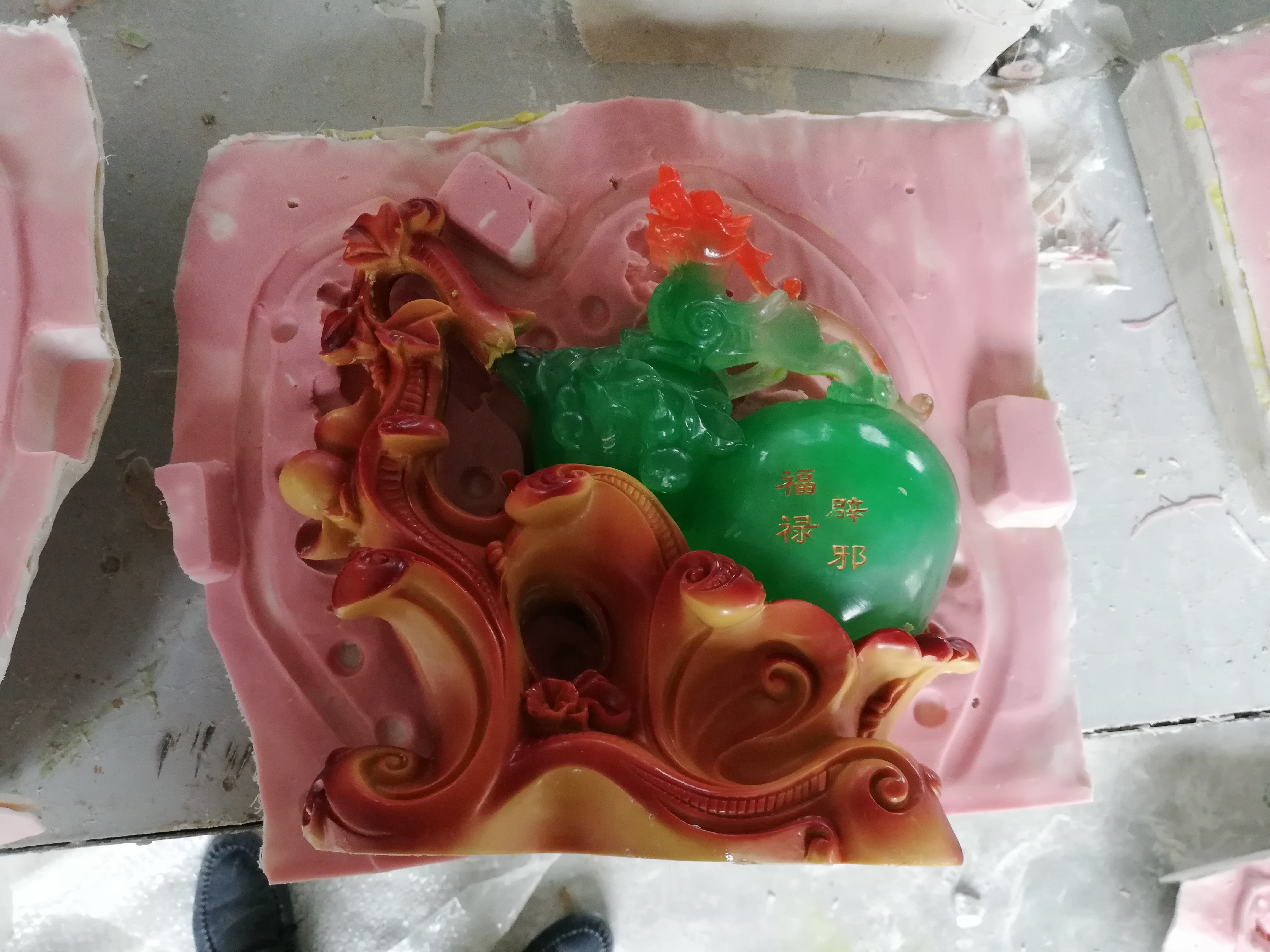 工業(yè)級(jí)模具硅膠不耐高溫怎么辦？
